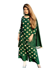 Load image into Gallery viewer, Alluring Green Rayon Printed Kurta with Palazzo And Chiffon Dupatta Set For Women