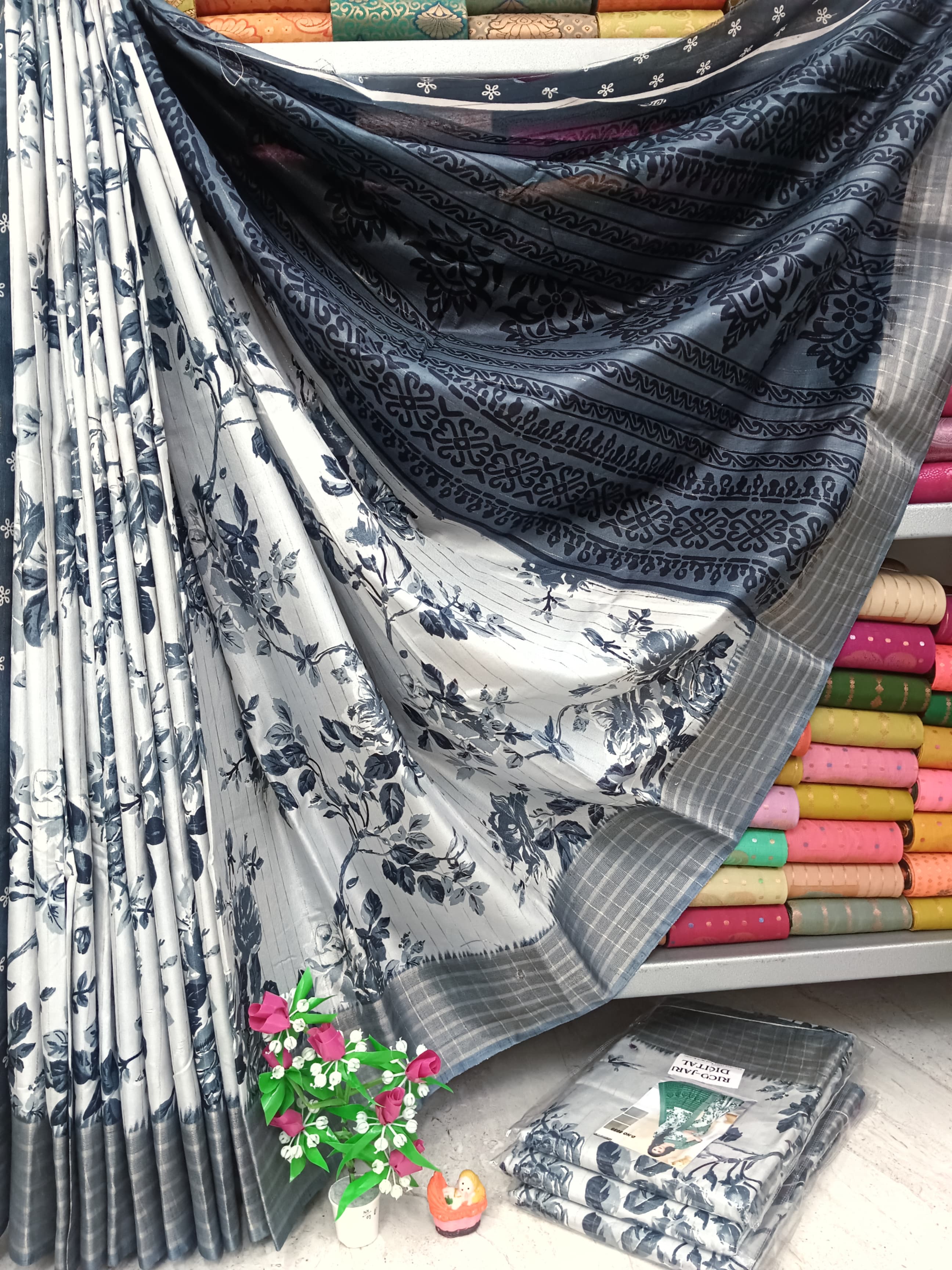 Awesome Dola Silk Saree – Regular Wear with Both Side Zari Border