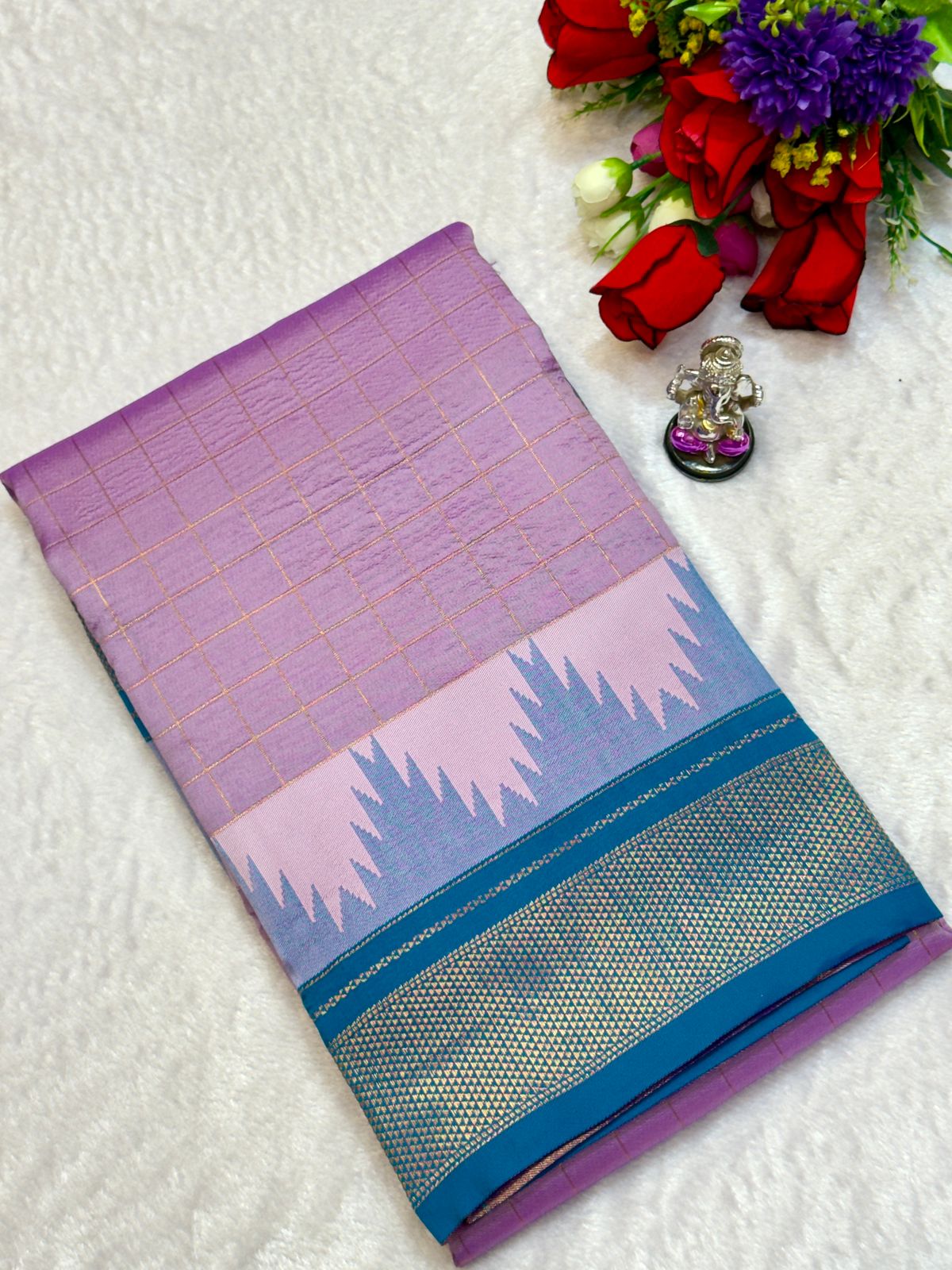 New Design Launching Shop the elegant Neha Checks Irkal Paithani Saree, crafted from premium Katan silk that feels like pure silk. Designed with all-over classic checks and paired with an exclusive contrast blouse, this saree is perfect for festive wear, weddings, and special occasions. Experience tradition with a modern touch.