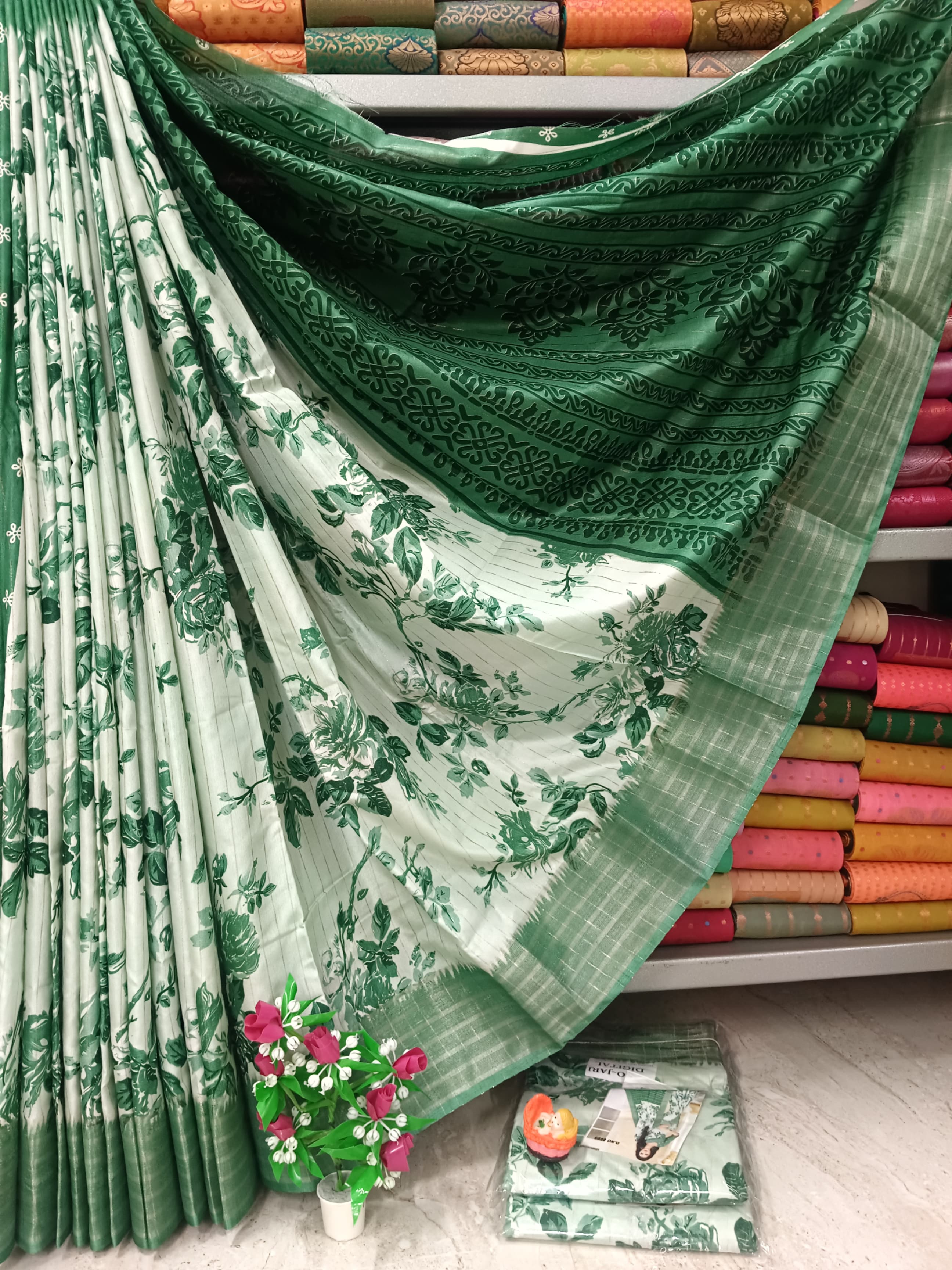 Awesome Dola Silk Saree – Regular Wear with Both Side Zari Border