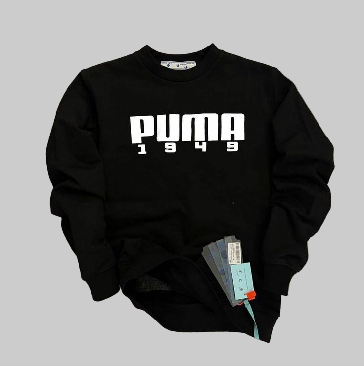 Step up your winter style with our Super Premium Cotton Blend Sweatshirt, crafted from 280 GSM fleece fabric for the perfect balance of warmth and comfort. 