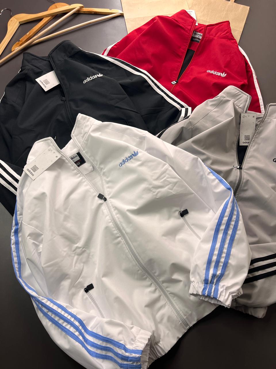 A perfect blend of fashion + durability, crafted for men who love premium comfort and brand appeal.