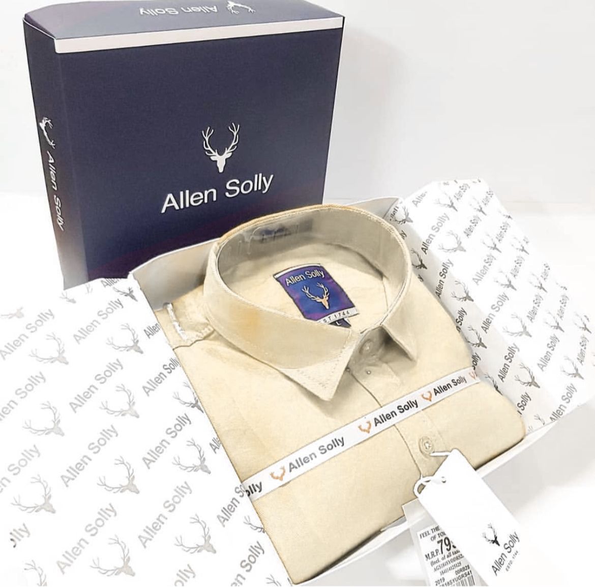 Make this Onam Festival truly special with the timeless elegance of Allen Solly Premium Shirts – a perfect blend of class, comfort, and style. Packaged beautifully in a branded Allen Solly gift box, these shirts make the ideal festive gift for your loved ones or a smart wardrobe upgrade for yourself.
