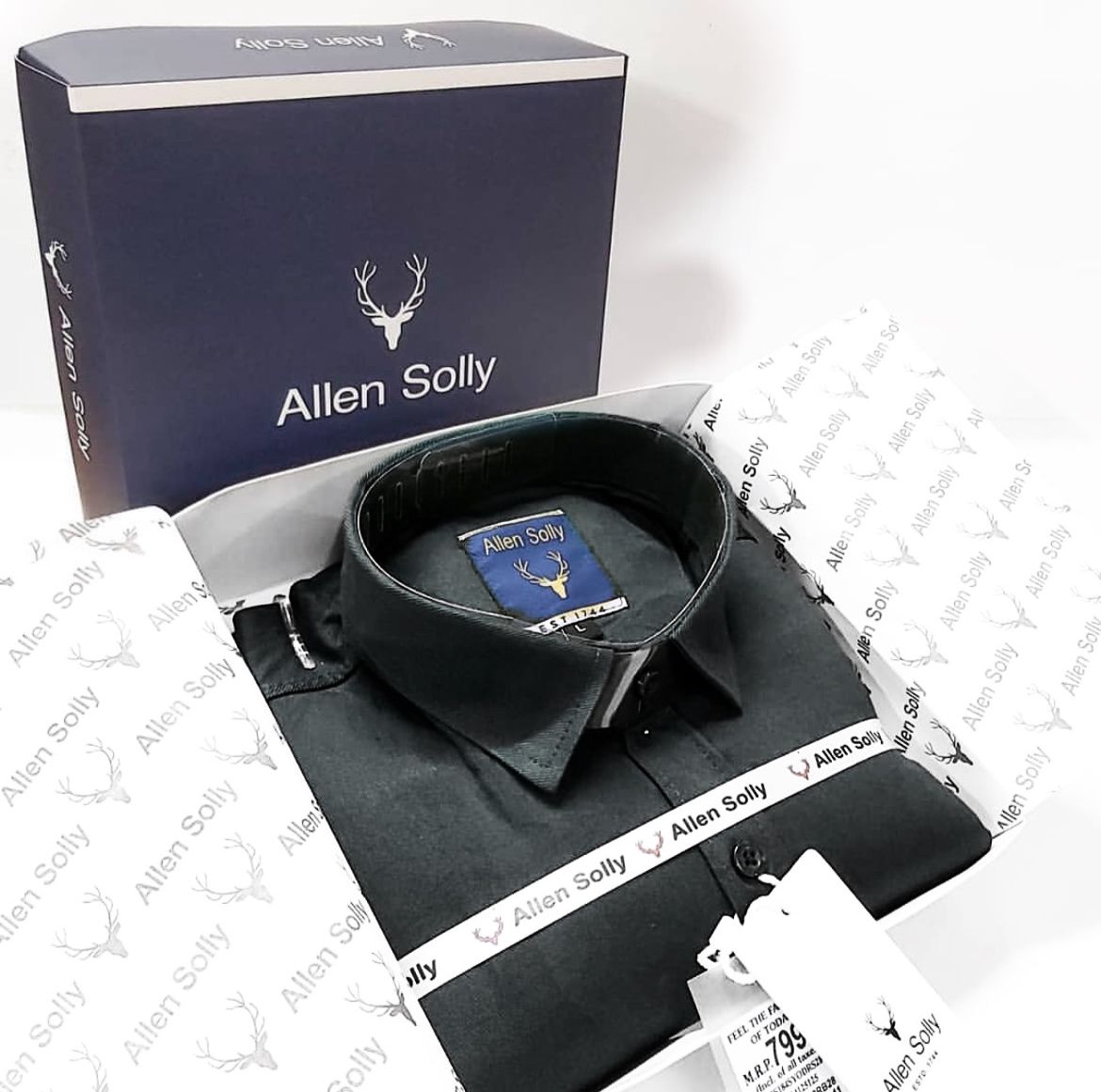 Make this Onam Festival truly special with the timeless elegance of Allen Solly Premium Shirts – a perfect blend of class, comfort, and style. Packaged beautifully in a branded Allen Solly gift box, these shirts make the ideal festive gift for your loved ones or a smart wardrobe upgrade for yourself.