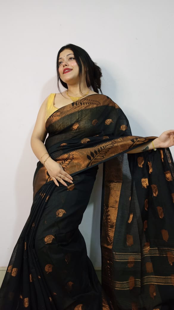 Enhance your ethnic wardrobe with this Soft &amp; Smooth Cotton Silk Handloom Saree, designed to offer the perfect blend of tradition and comfort. Crafted from premium cotton silk fabric, this saree feels incredibly soft on the skin while providing a rich and elegant look.