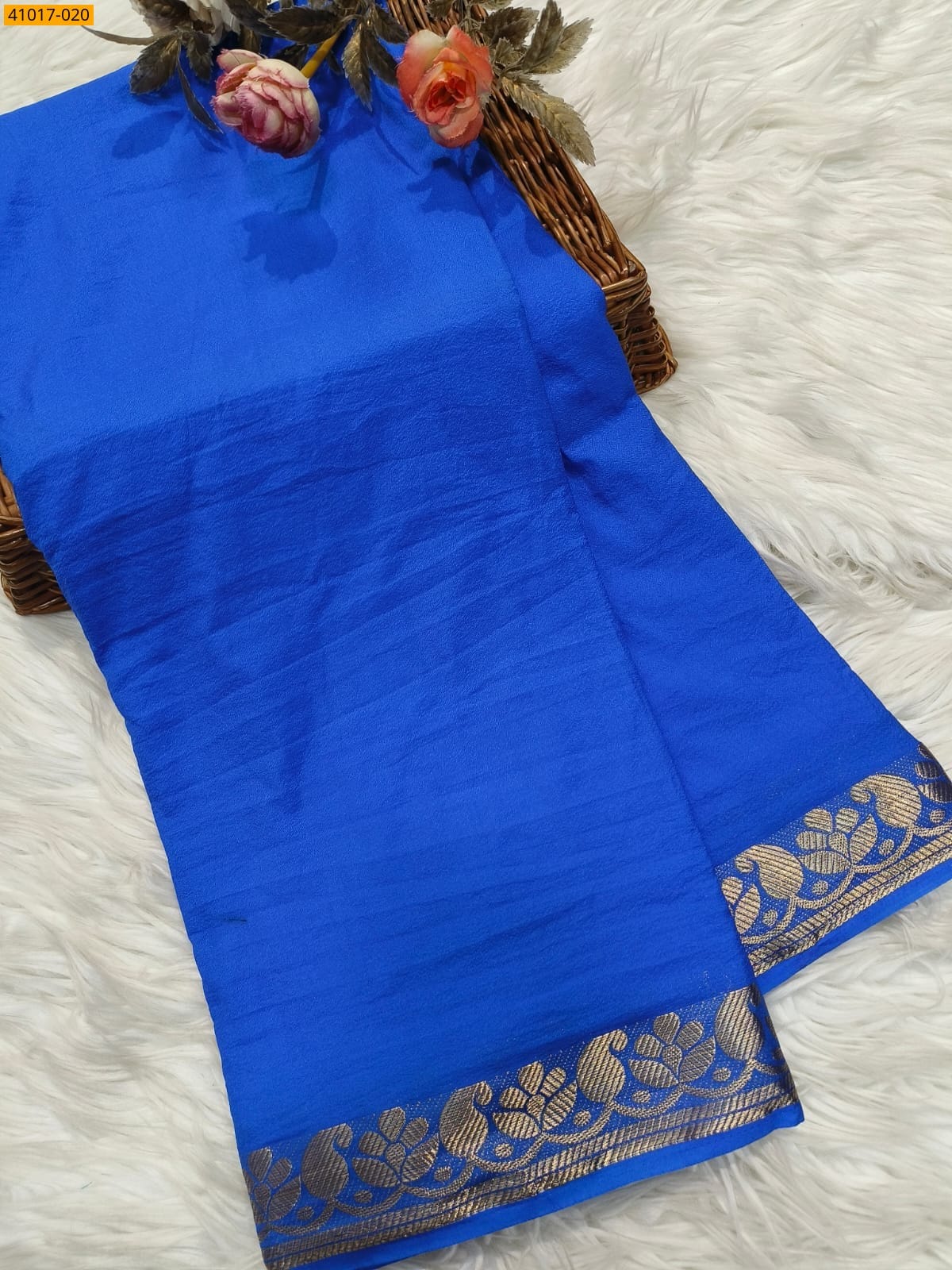 Step into elegance with this&nbsp;Viscose Warm Soft Fancy Crepe Mysore Silk Saree, designed to bring out your graceful charm