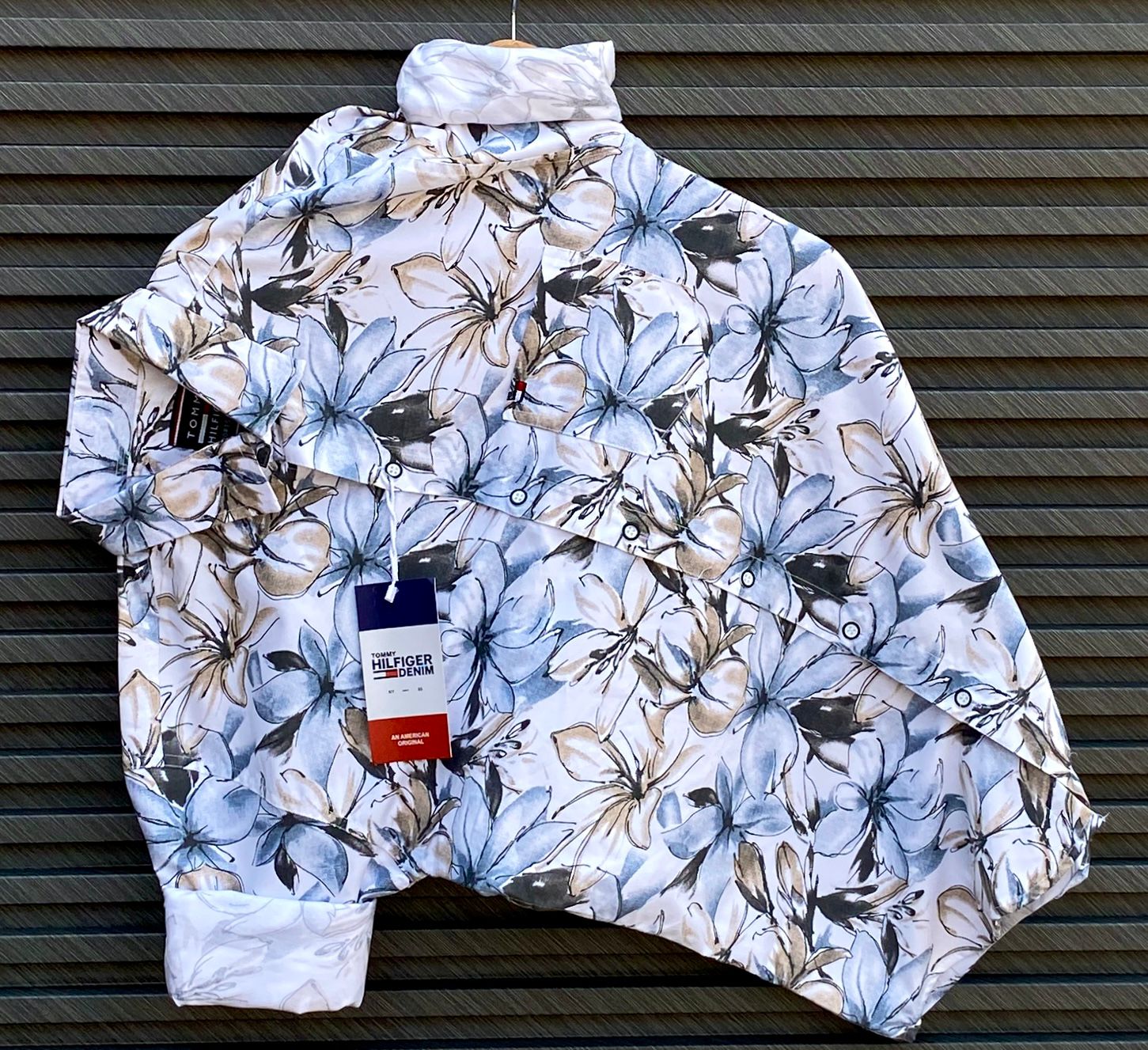 Elevate your festive look with this latest design printed shirt from Tommy Hilfiger