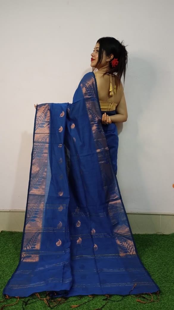 Enhance your ethnic wardrobe with this Soft &amp; Smooth Cotton Silk Handloom Saree, designed to offer the perfect blend of tradition and comfort. Crafted from premium cotton silk fabric, this saree feels incredibly soft on the skin while providing a rich and elegant look.