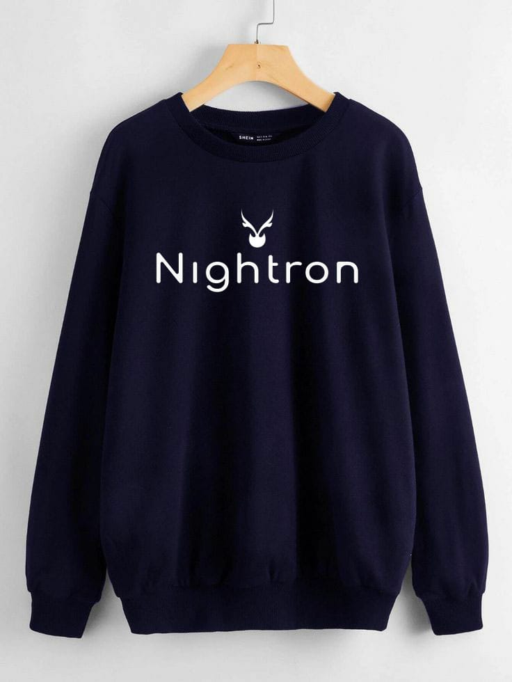 Regular fit chest print Sweatshirt made from soft 280 GSM cotton blend fleece. Stylish, comfortable & perfect for everyday wear.