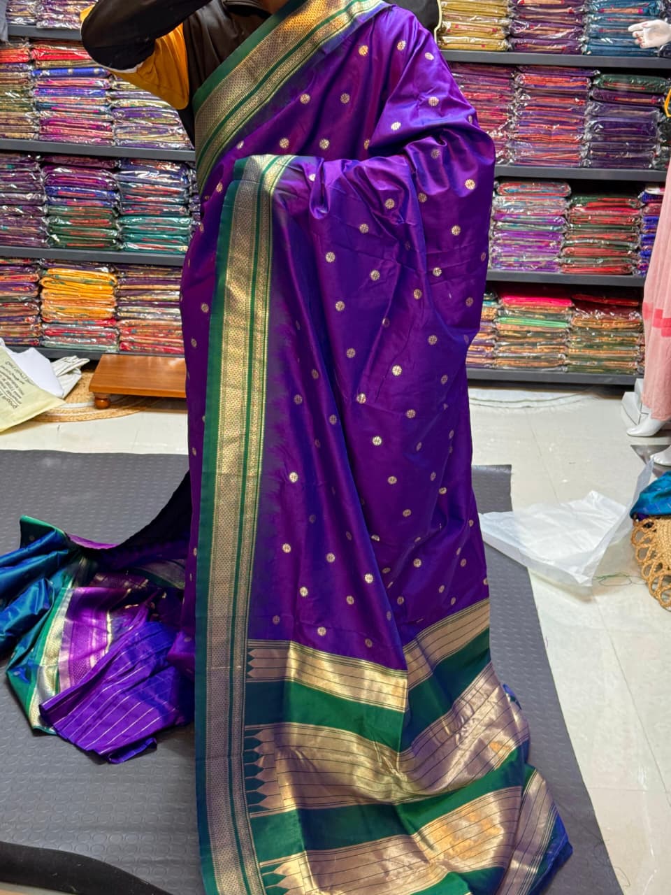 Traditional Pure Silk Erkal Paithani Saree Online-Shop premium Traditional Erkal Paithani Saree in pure silk with intricate buttis, rich Erkal pallu & contrast blouse. Perfect for weddings & festive wear.