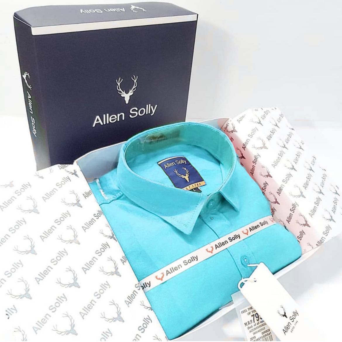 Make this Onam Festival truly special with the timeless elegance of Allen Solly Premium Shirts – a perfect blend of class, comfort, and style. Packaged beautifully in a branded Allen Solly gift box, these shirts make the ideal festive gift for your loved ones or a smart wardrobe upgrade for yourself.