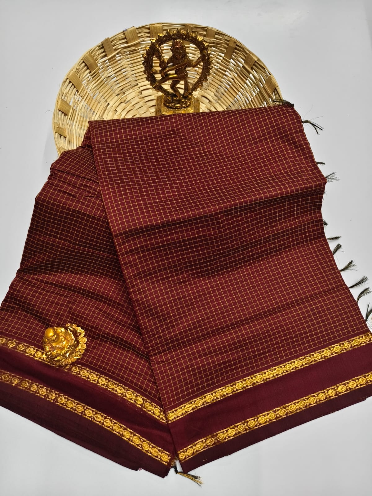 Premium Checks Cotton Silk Sarees a perfect Traditional Occassion or Daily Wear with Running Blouse.