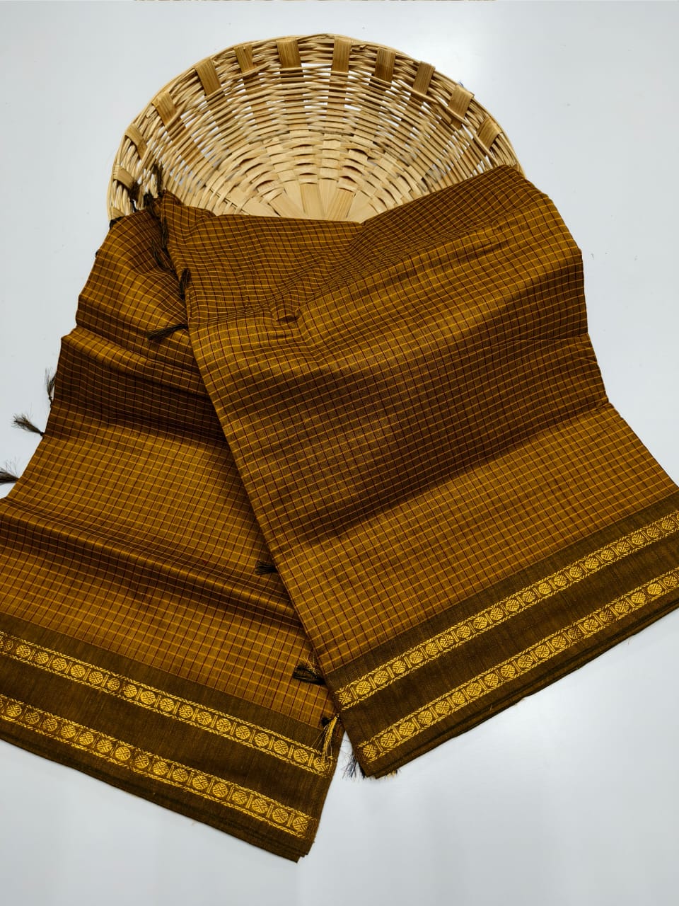 Premium Checks Cotton Silk Sarees a perfect Traditional Occassion or Daily Wear with Running Blouse.