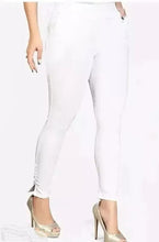 Load image into Gallery viewer, Fabulous  Cotton Solid Leggings For Women White