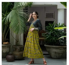 Load image into Gallery viewer, Classic Rayon Printed Kurti for women in Anarkali