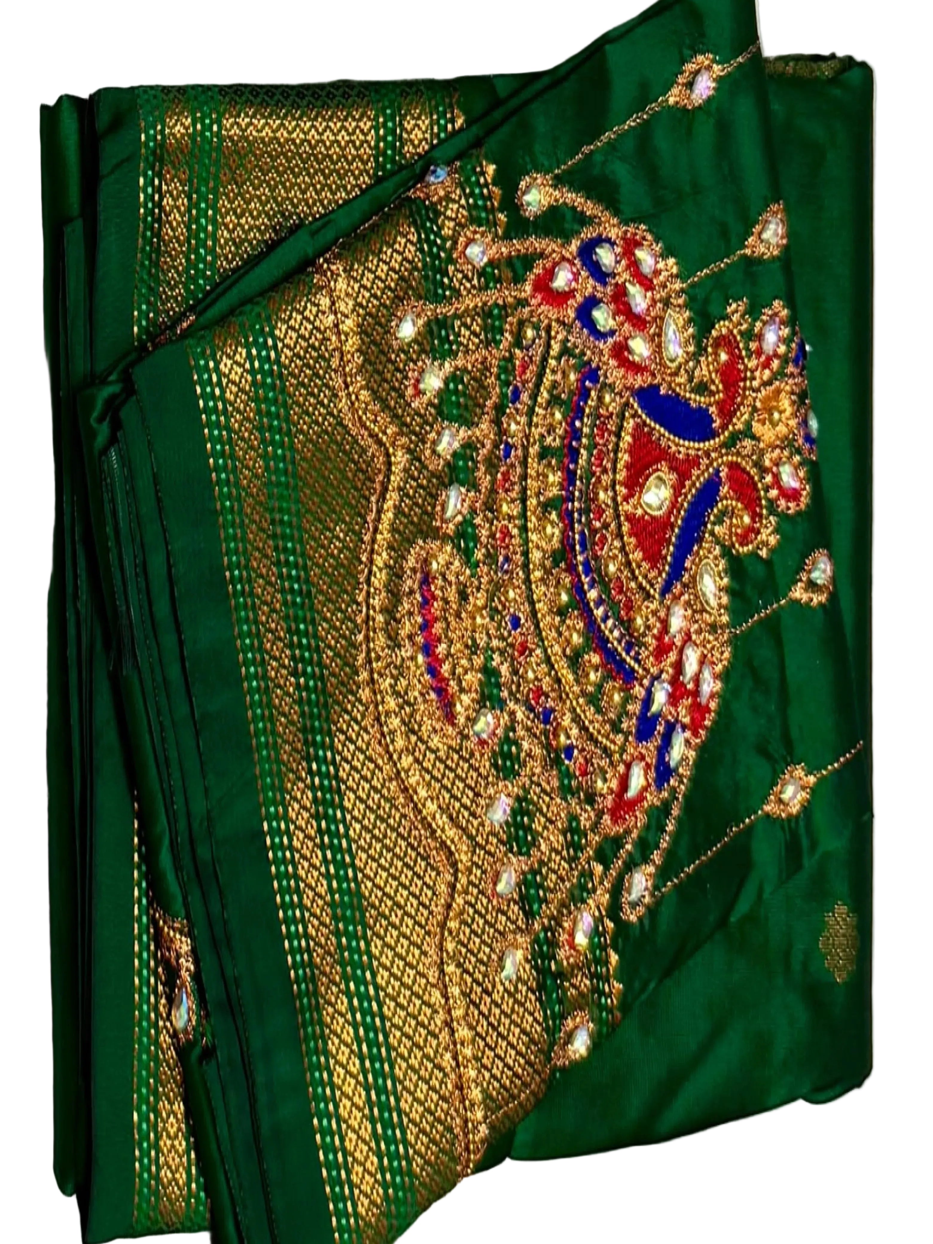 Elevate your ethnic wardrobe with the New Design Mayuri Kalanjali Paithani Saree, crafted from Premium Tana Pure Soft Silk