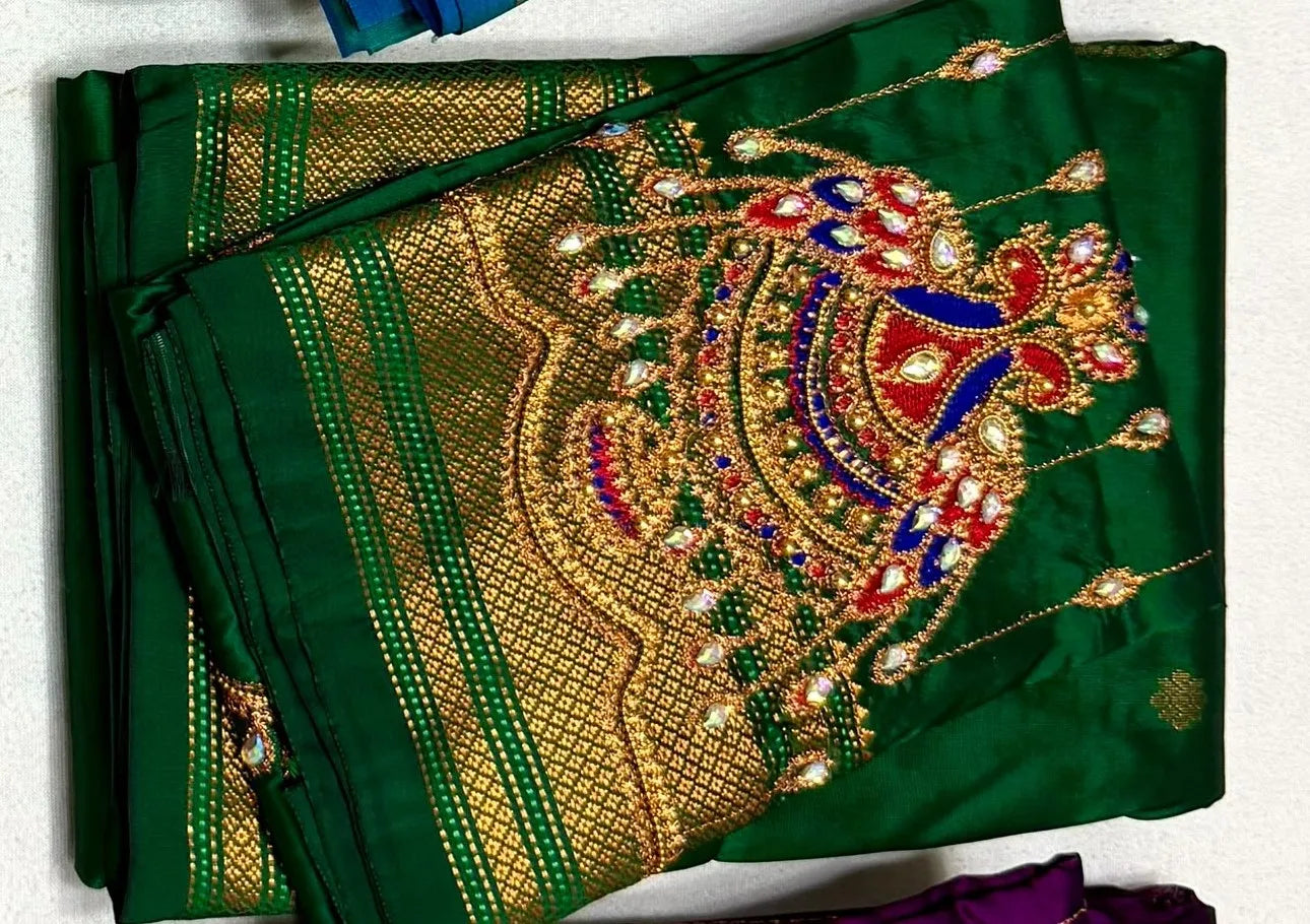 Elevate your ethnic wardrobe with the New Design Mayuri Kalanjali Paithani Saree, crafted from Premium Tana Pure Soft Silk