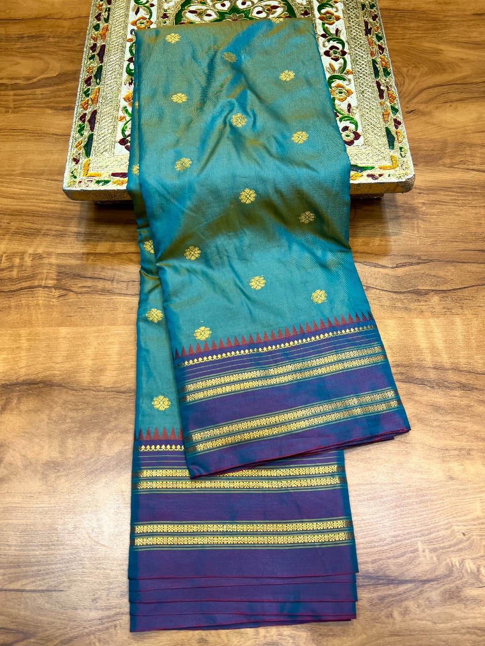 A perfect blend of tradition, comfort, and rich craftsmanship—ideal for women who love authentic handloom beauty.