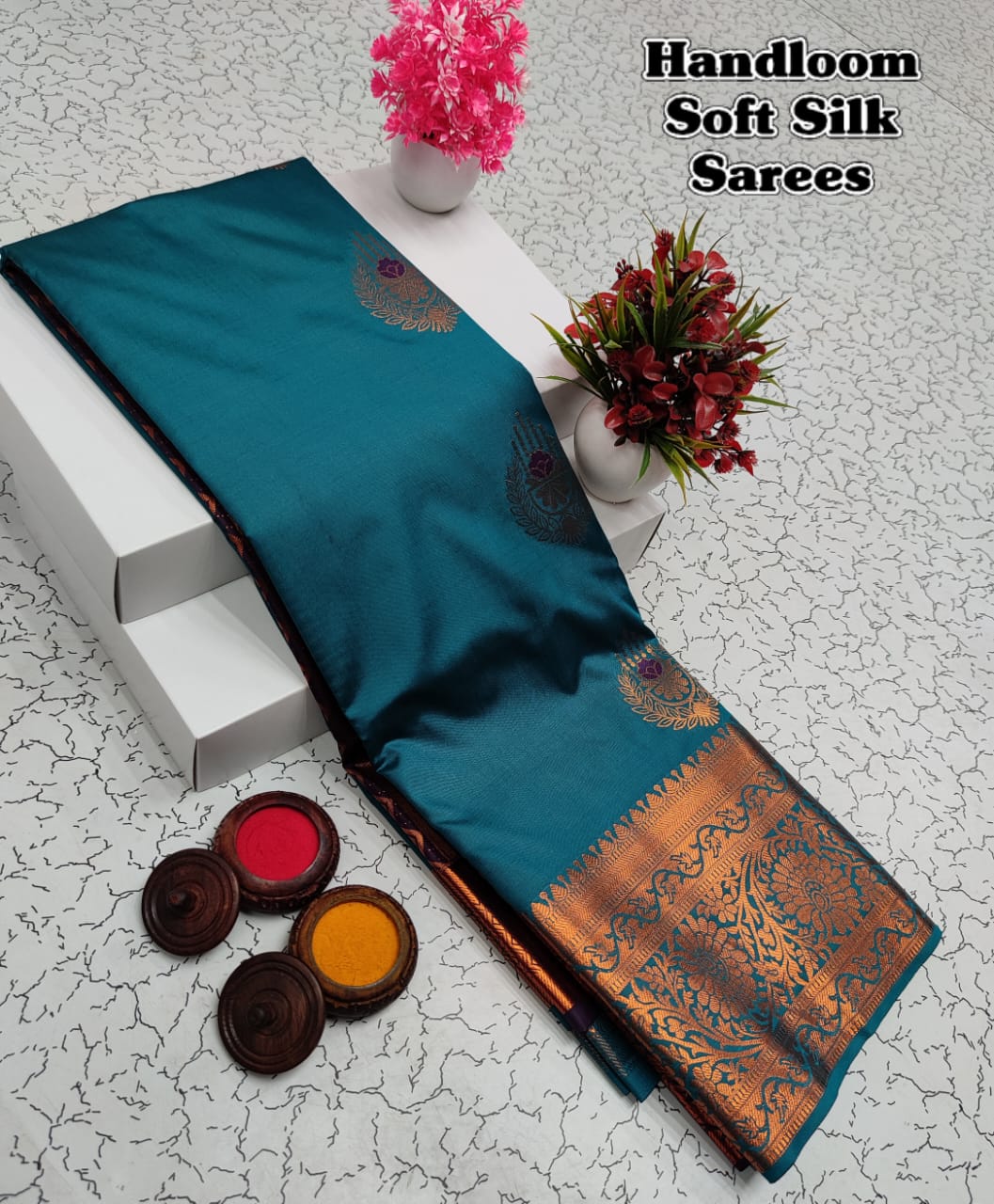 Shop premium Kanchipuram Handloom Soft Silk Saree with copper zari border, rich meena pallu & contrast blouse. Elegant saree for weddings & festivals.