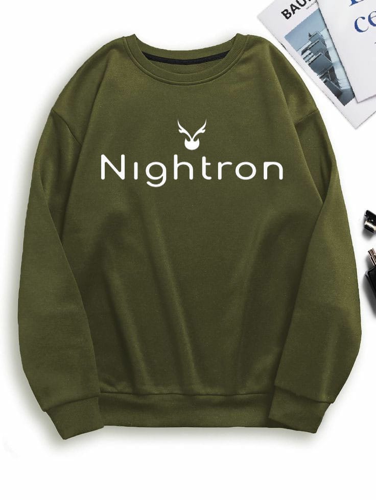 Regular fit chest print Sweatshirt made from soft 280 GSM cotton blend fleece. Stylish, comfortable &amp; perfect for everyday wear.