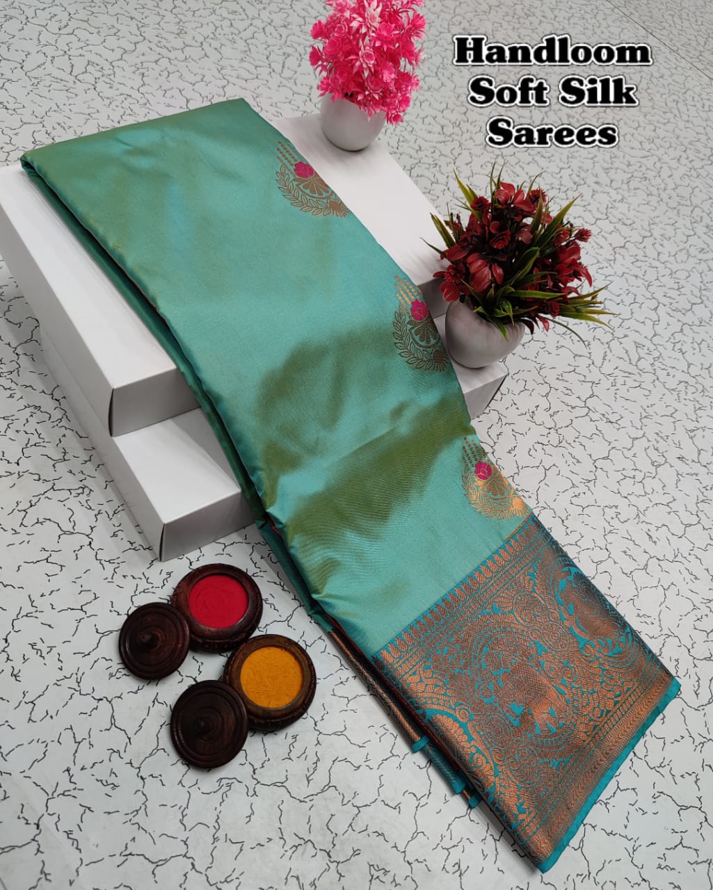 Shop premium Kanchipuram Handloom Soft Silk Saree with copper zari border, rich meena pallu & contrast blouse. Elegant saree for weddings & festivals.