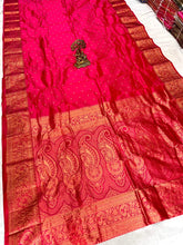 Load image into Gallery viewer, Kanjivaram Premier Tana Soft Silk Piathani Zari Butti with running Blouse.