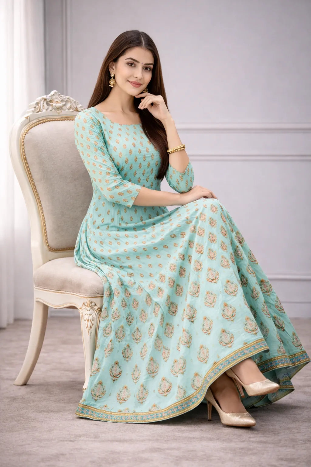 tylish and elegant women. Featuring a charming design, it offers both comfort and style. Ideal for any occasion, this kurti will elevate your look effortlessly.