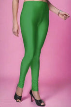 Load image into Gallery viewer, Fabulous Green Lycra Solid Leggings For Women