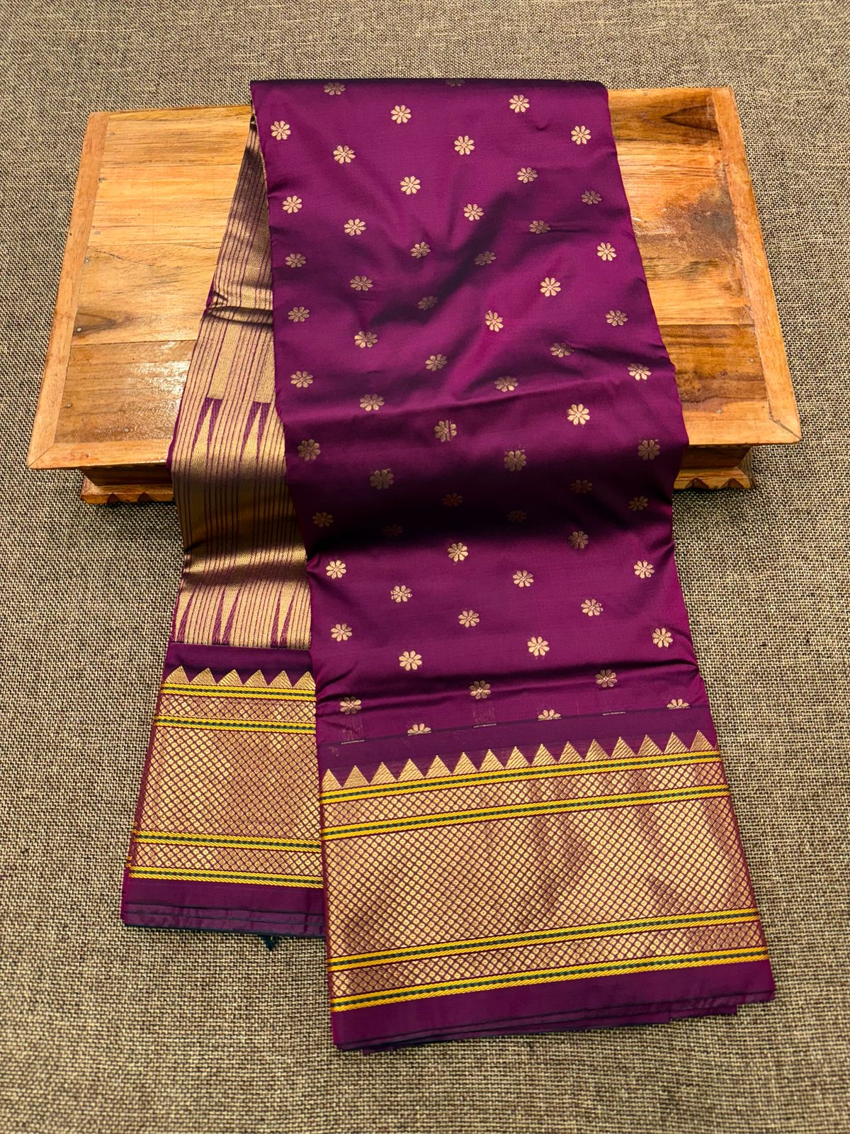 Experience luxury and tradition redefined with the Prominent Kalanjali Paithani Saree with Running Blouse Piece&nbsp;–&nbsp;a perfect addition to your collection in your Wardrobe.