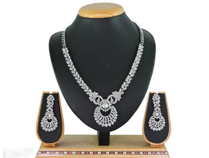 A1 Trendy Alloy Necklace Set for Women and Girls  Size:&nbsp; Free -2.1 &nbsp;Color: &nbsp;White &nbsp;Material: &nbsp;Alloy This is a fantastic piece of jewelry. A must have piece of jewelry to your collection.The product is a unique creation of machine and handcraft,We offer you huge collection of fashion jewelry with wide color range to glamorize your look and sparkle up your occasion.