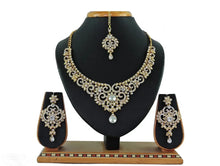 Load image into Gallery viewer, A1 Trendy Alloy Necklace Set for Womne and Girls-6