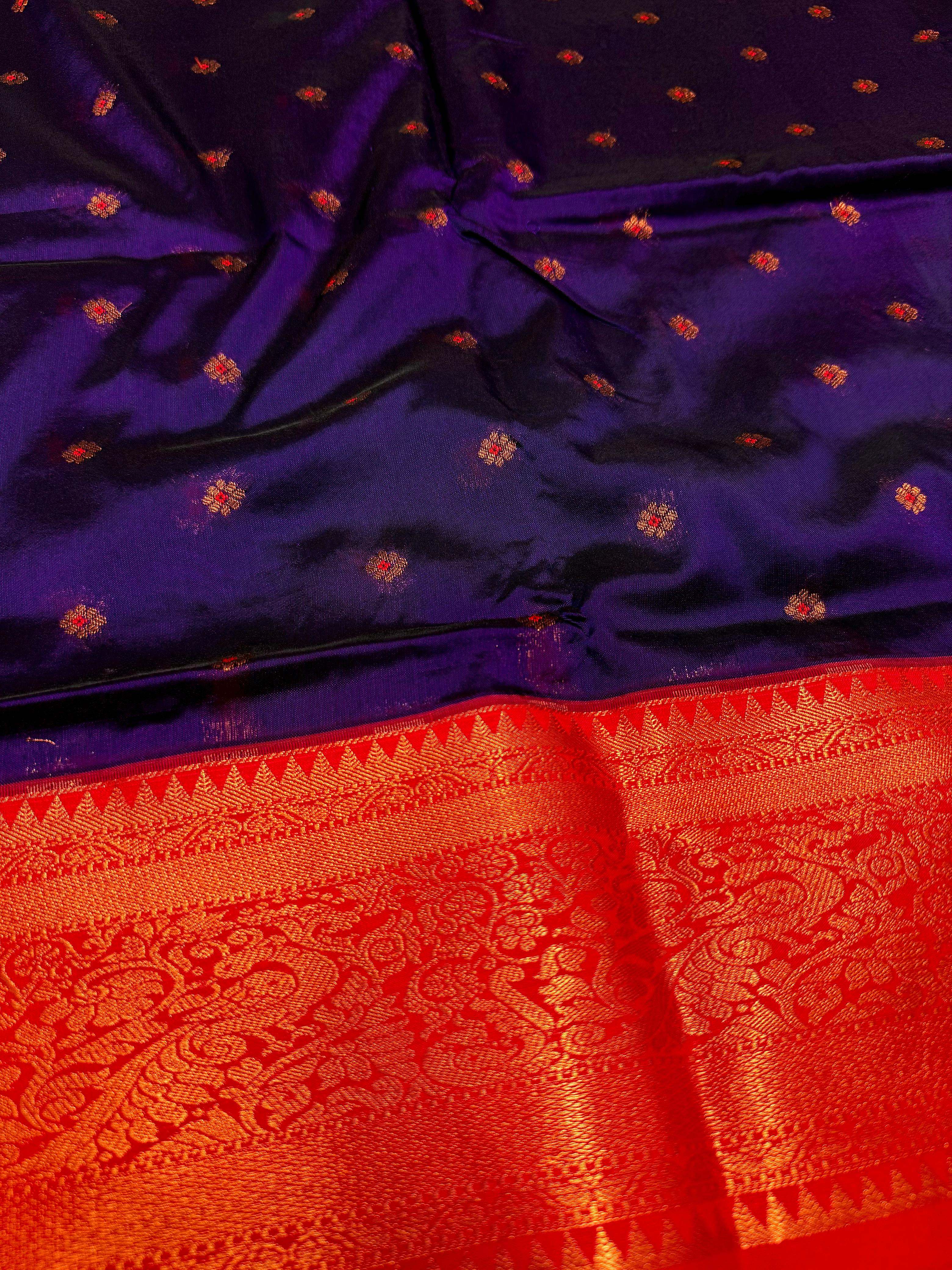 Make a grand statement this wedding season with our exclusive Dhanashree Kanjivaram Paithani Saree, crafted in rich silk with traditional detailing.