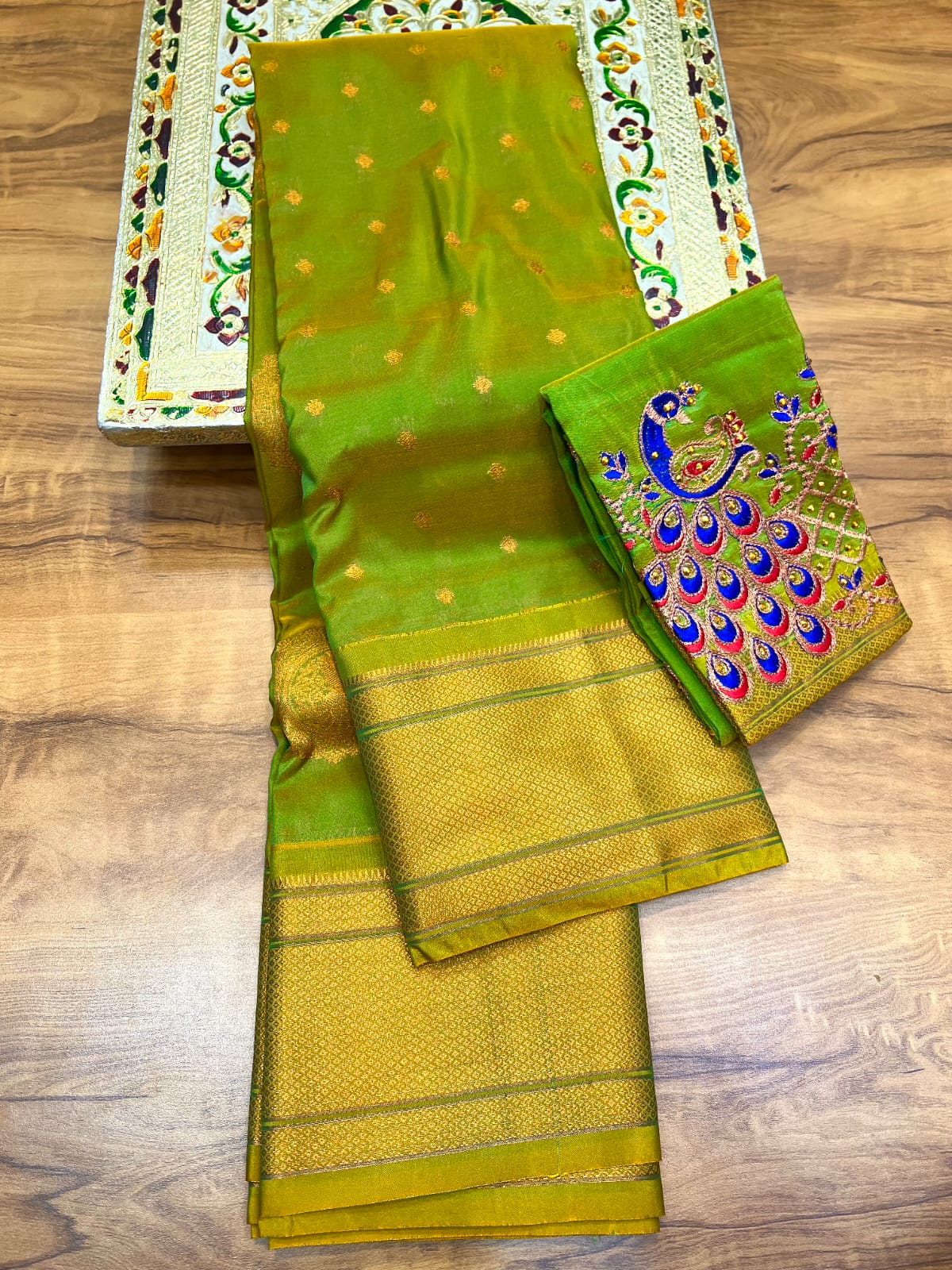 Women's Premium Kalanjali Paithani in Tana Silk All Over Buttis, Rich Pallu with with Heavy Work Embroidered Blouse Piece