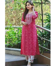 Load image into Gallery viewer, Beautiful Rayon Bandhej Kurti With Pant Set For Women pink