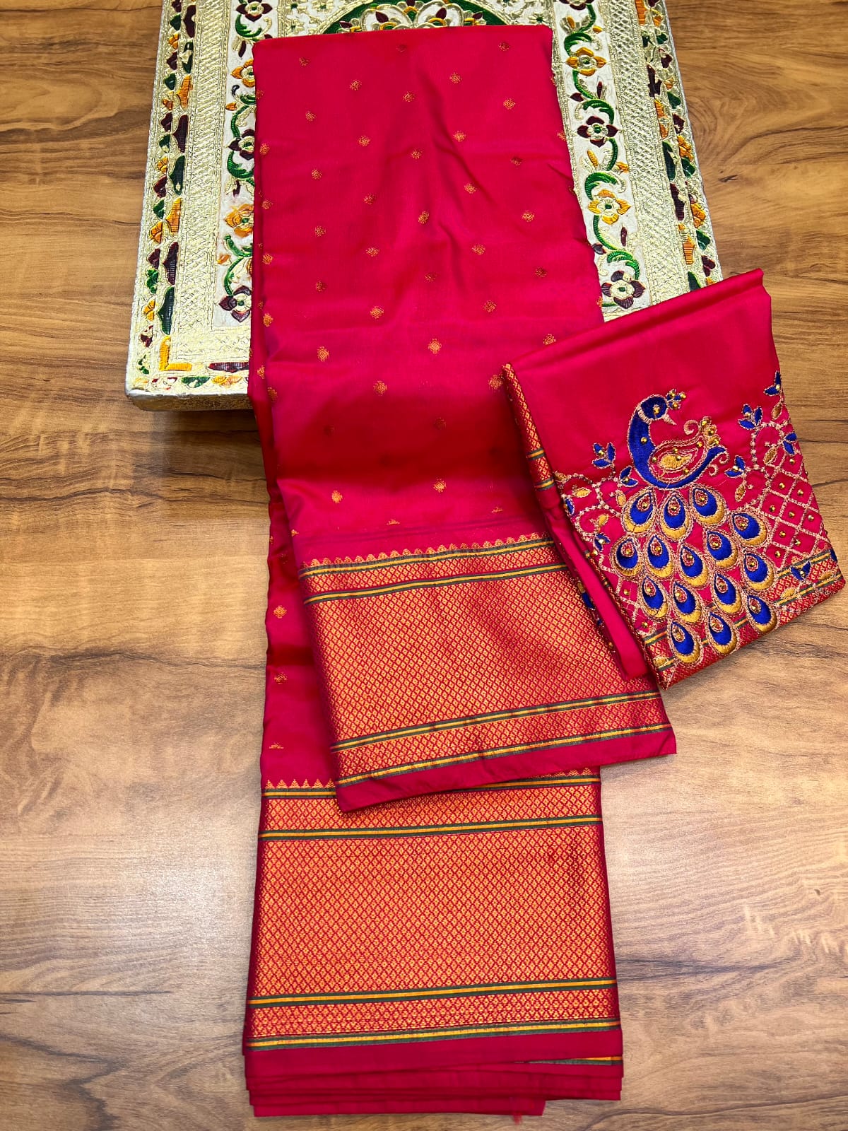 Women's Premium Kalanjali Paithani in Tana Silk All Over Buttis, Rich Pallu with with Heavy Work Embroidered Blouse Piece
