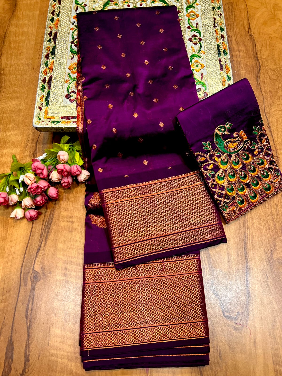 Women's Premium Kalanjali Paithani in Tana Silk All Over Buttis, Rich Pallu with with Heavy Work Embroidered Blouse Piece