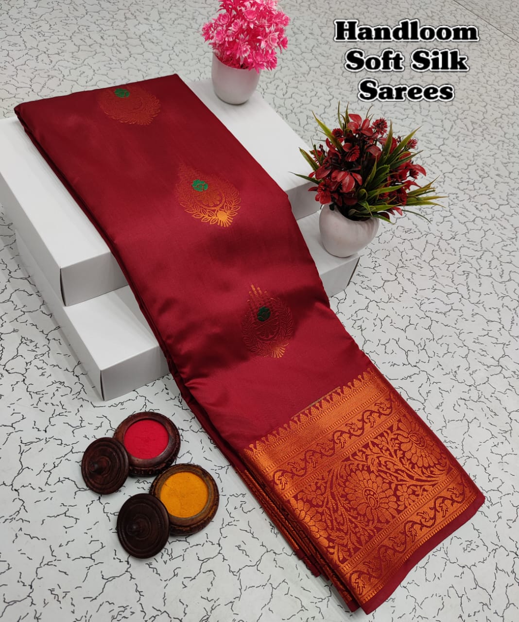 Shop premium Kanchipuram Handloom Soft Silk Saree with copper zari border, rich meena pallu & contrast blouse. Elegant saree for weddings & festivals.