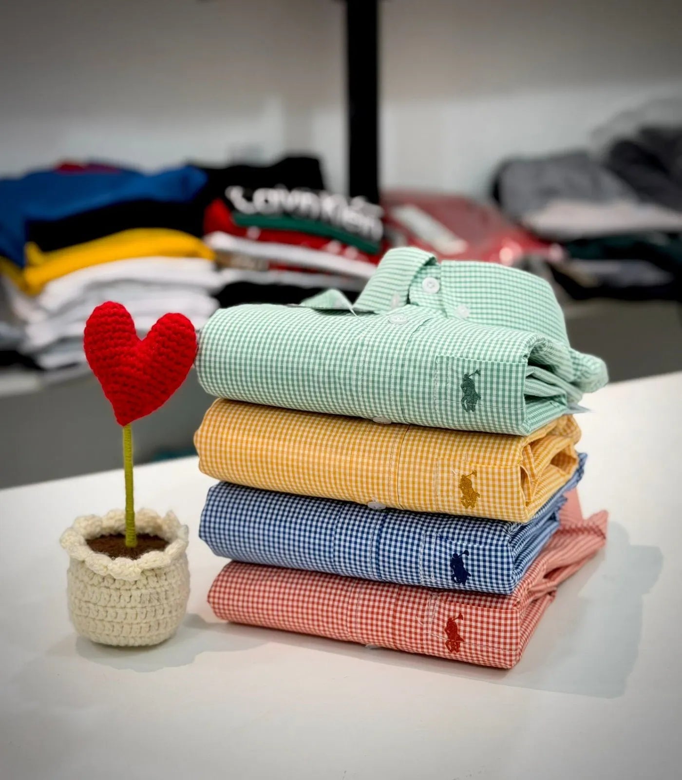 Upgrade your wardrobe with this 4-pack R.L. Polo men’s shirts differnt Colors.&nbsp; Featuring original logo embroidery, soft breathable cotton, slim fit, and premium stitching—perfect for office, events, or daily wear.