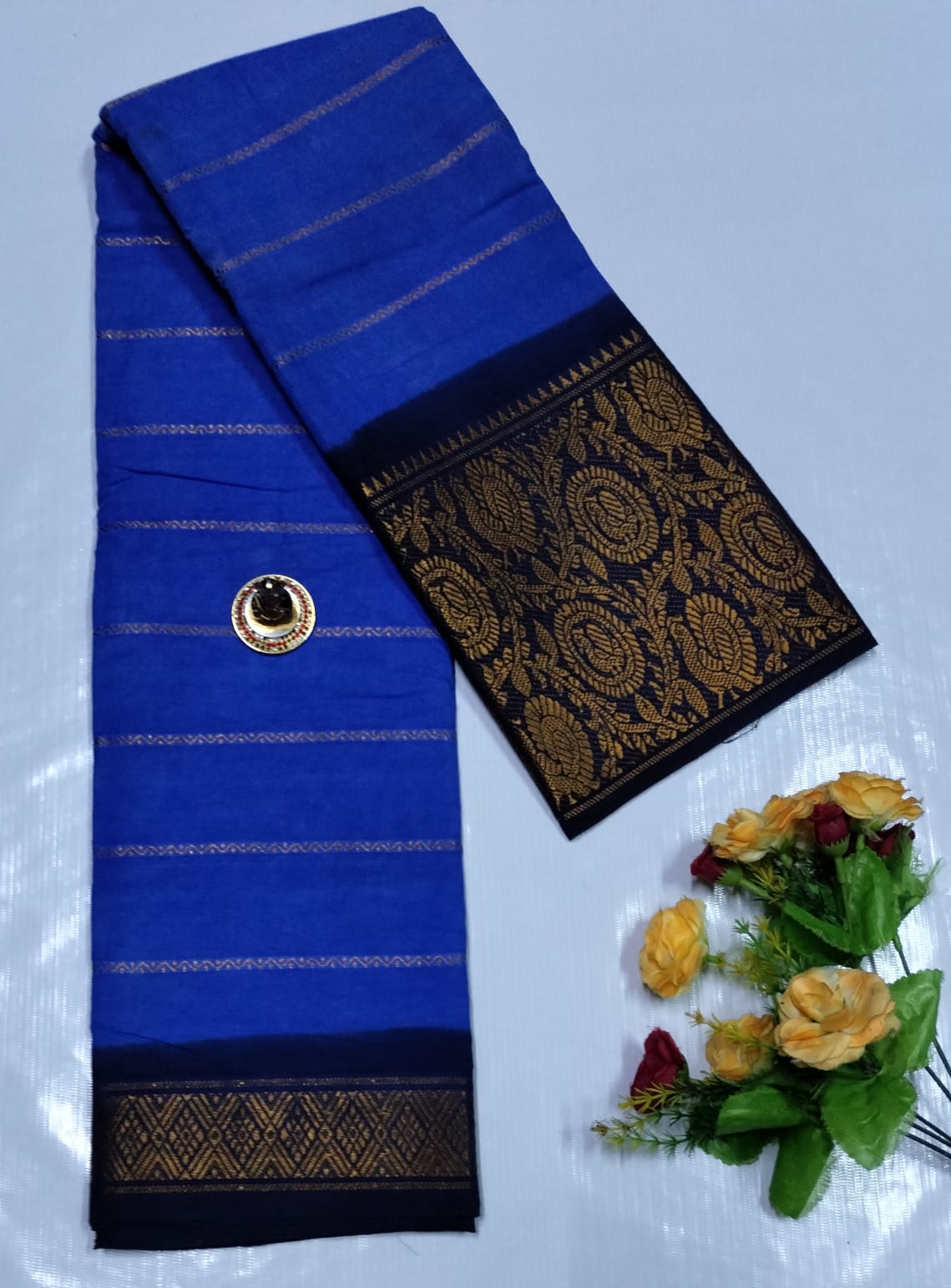 Cotton Trendy and traditional Madurai Sungudi Mayuri Long Border Velthari Type saree