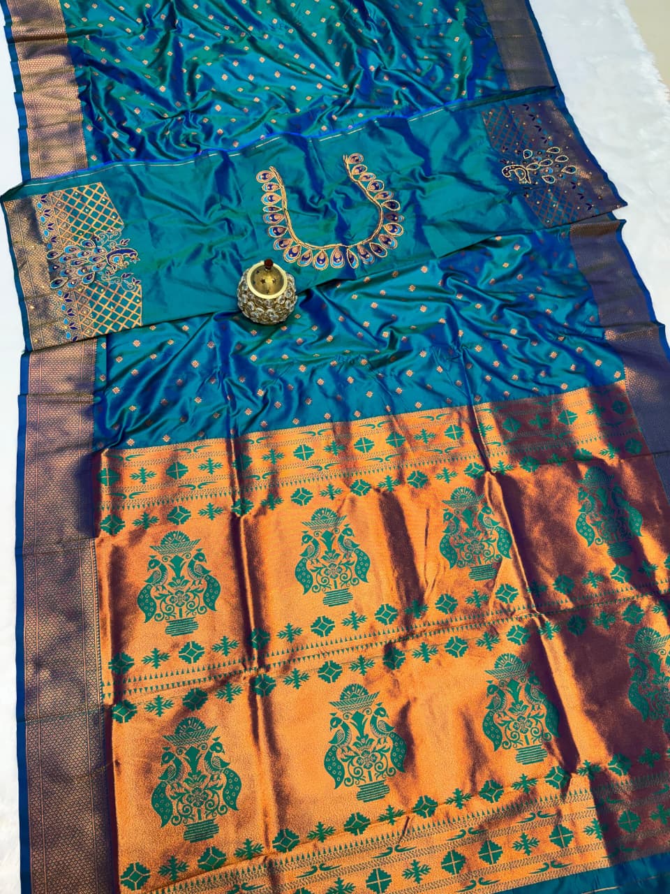 Shop New Sonali Kalanjali Paithani Saree in premium soft silk with rich buttis, peacock Maharani pallu and Aariwork Swarovski blouse. Perfect for festivals and weddings.