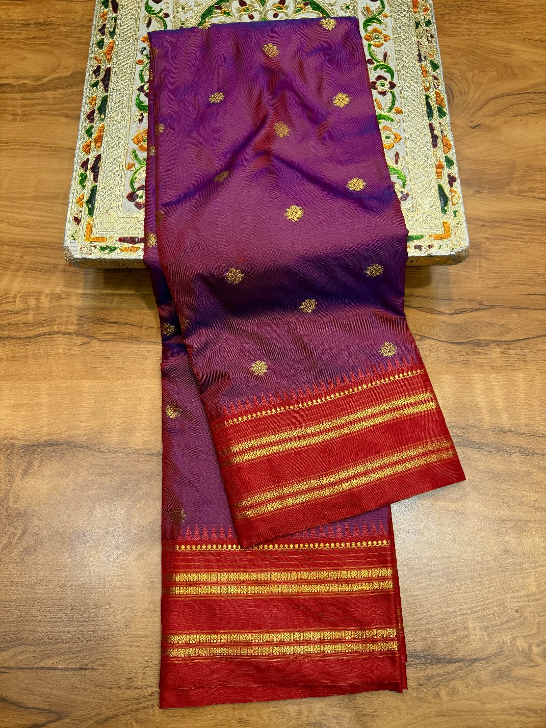 A perfect blend of tradition, comfort, and rich craftsmanship—ideal for women who love authentic handloom beauty.