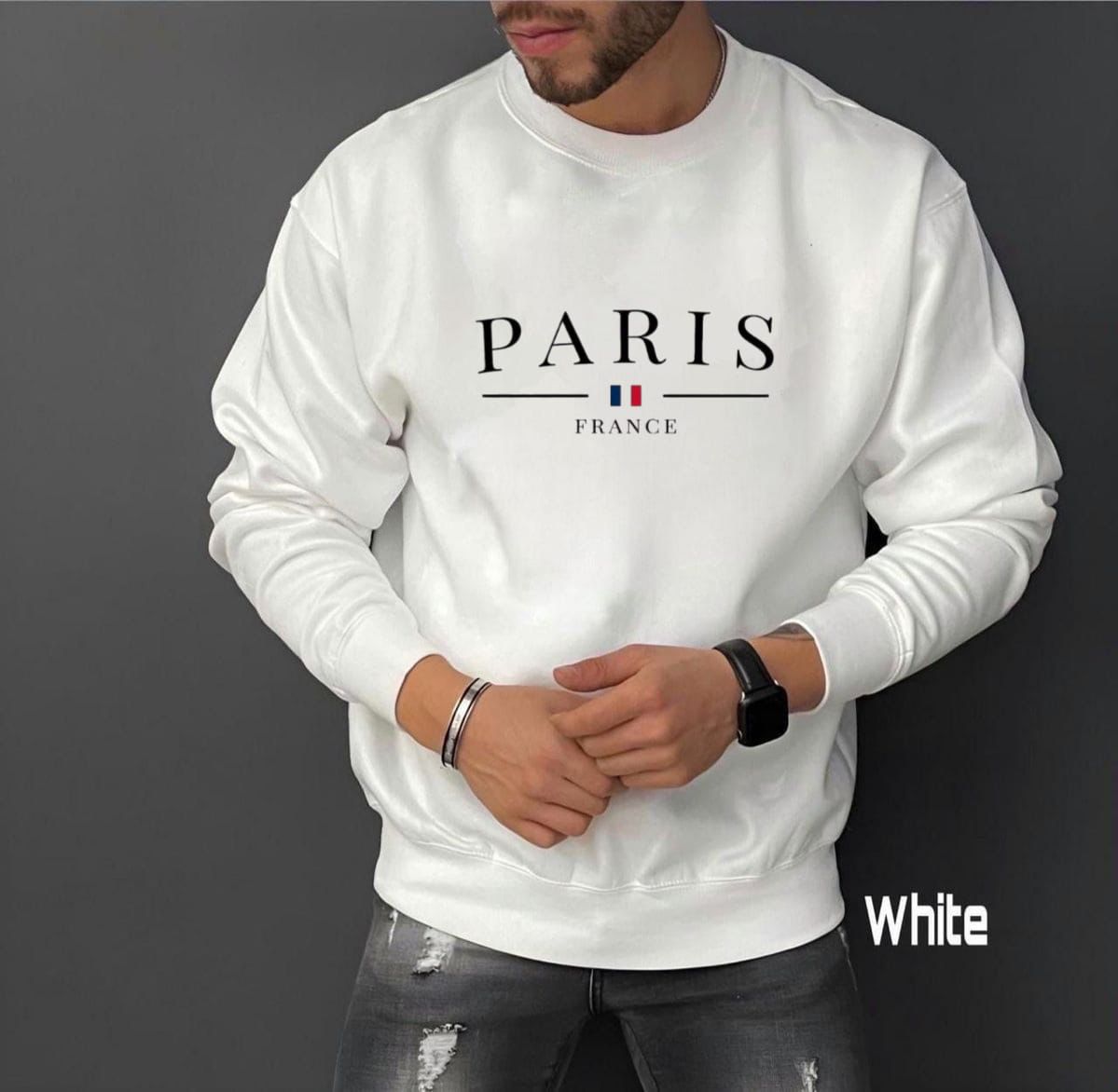 Whether you’re layering up for outdoor activities or looking for everyday comfort, this sweatshirt is the perfect blend of style, warmth, and durability.