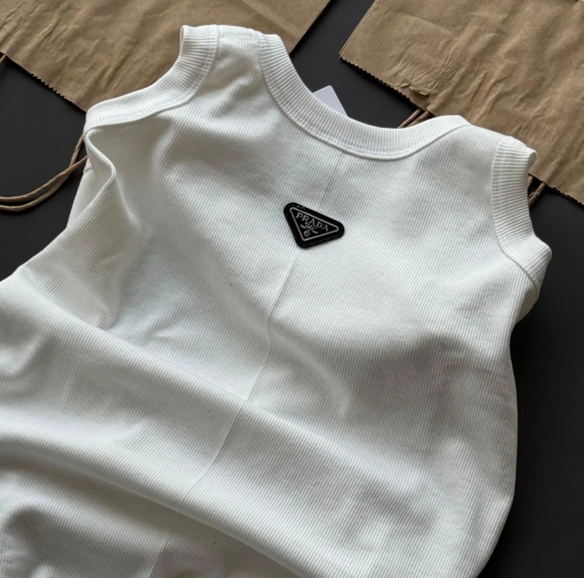 Built for Gym Lovers & Power Training
Engineered with high-stretch rib knit fabric that moves with your body, this sando delivers a muscle-hugging fit without restriction. Lightweight, breathable, and sweat-friendly—perfect for workouts, lifting, cardio, and intense training sessions. Stay sharp, stay powerful