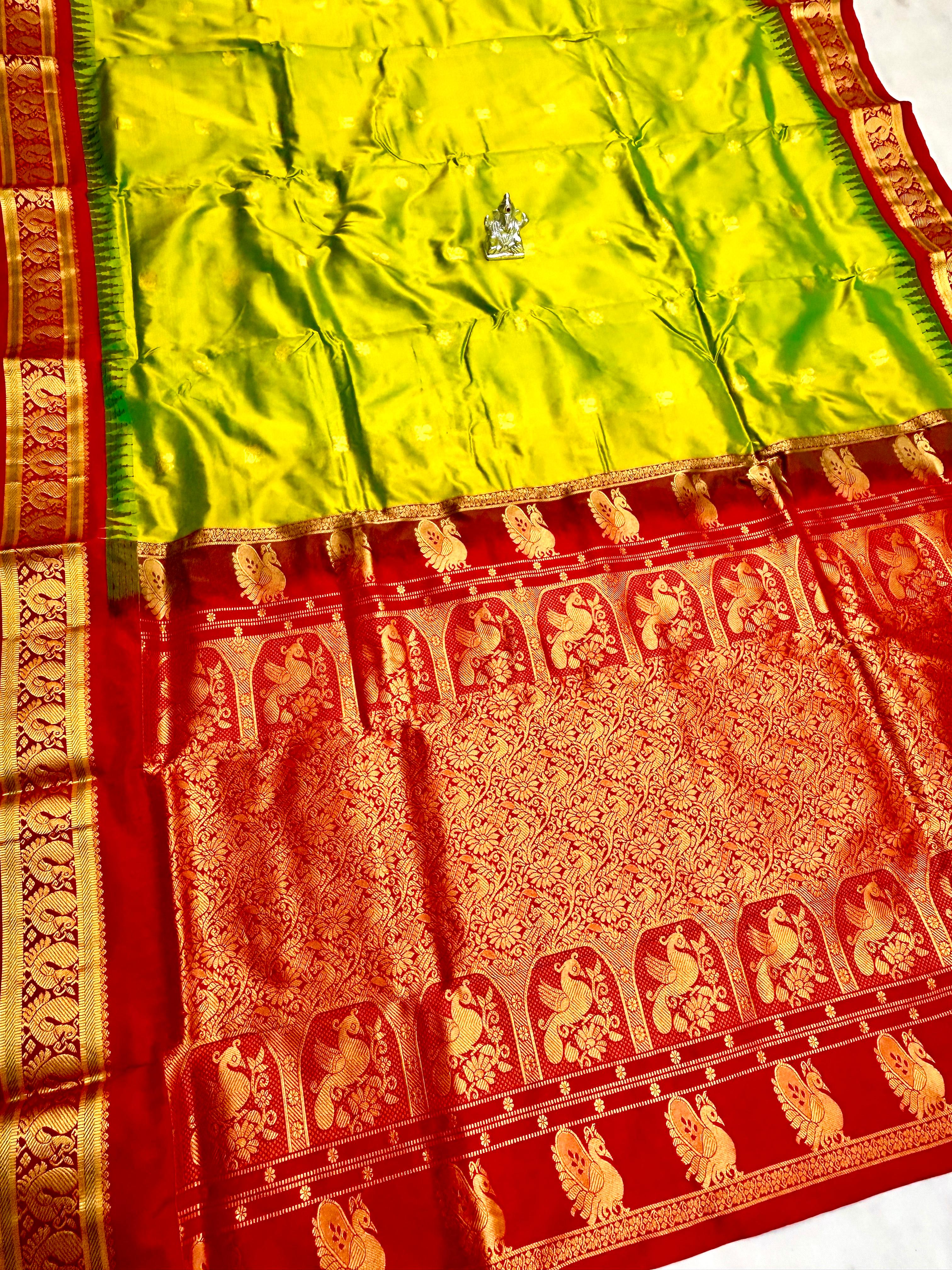 Timeless Elegance: Pure Silk Gadwal Kadiyal Paithani Saree with Majestic Peacock Buttis & Rich Gadwal Pallu with Contrast Blouse