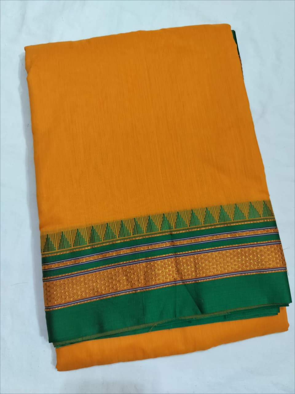 Celebrate this festive season in style with the Premium Ilkal Cotton Silk Saree – blending traditional elegance with modern comfort. Perfect for Dasera and Deepavali celebrations