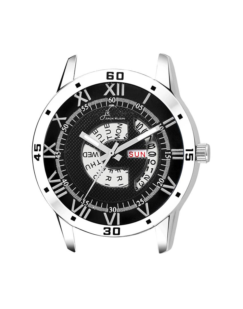 Elegant Multi Function Day And Date Working Metal Wrist Watch