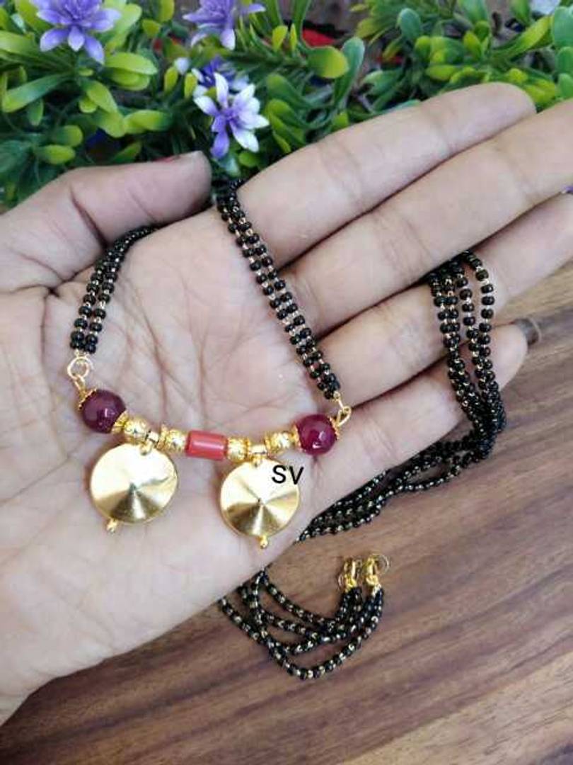 Traditional vati mangalsutra