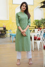 Load image into Gallery viewer, Cotton Solid Kurta With Thread Work