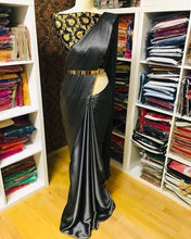 Load image into Gallery viewer, Trendy Satin Solid Saree with Jacquard Blouse piece