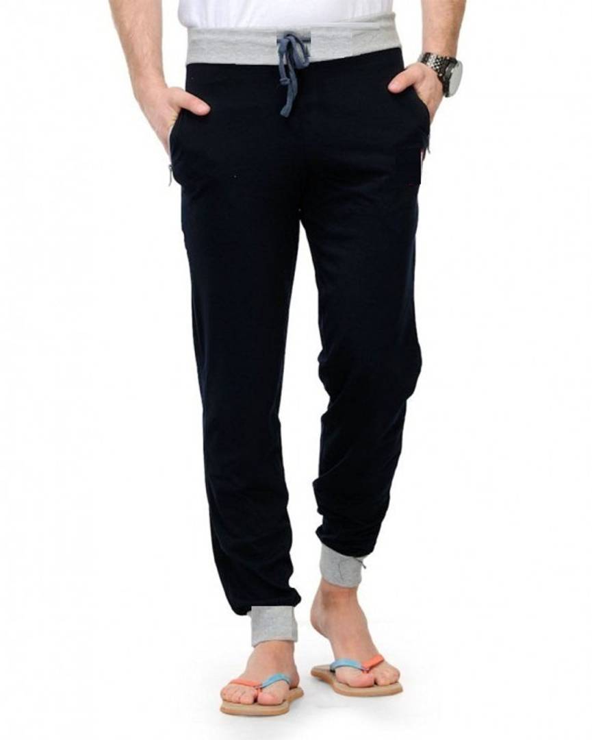 Men's Black Cotton Blend Solid Regular Fit Joggers